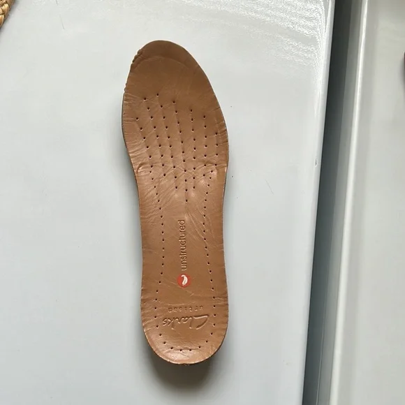 CLARKS ARTISAN BOOTS 🥾 - Picture 6 of 6